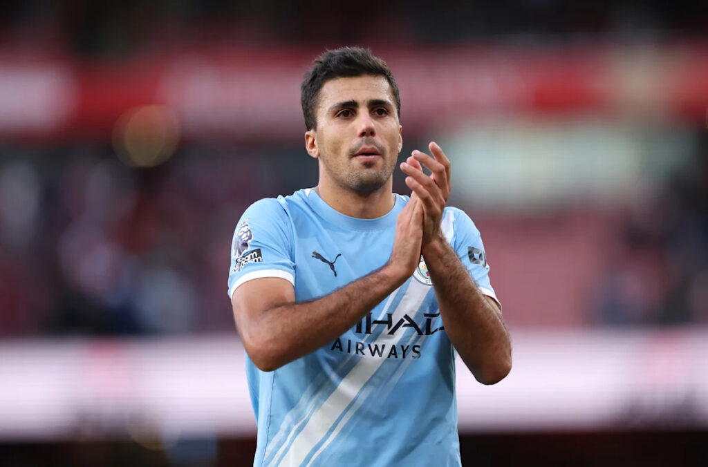🥐 Busy transfer market, 5️⃣ stories to start Friday