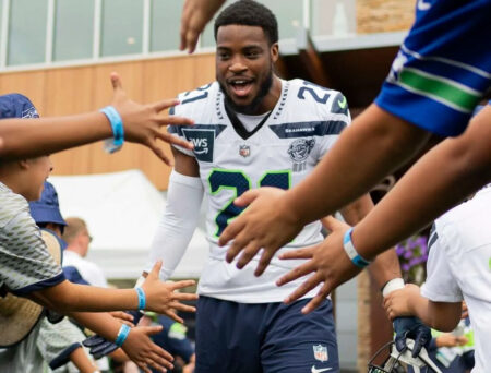 Seahawks camp day 15: Witherspoon mum, fight day family day; Hall, Wilson hurt