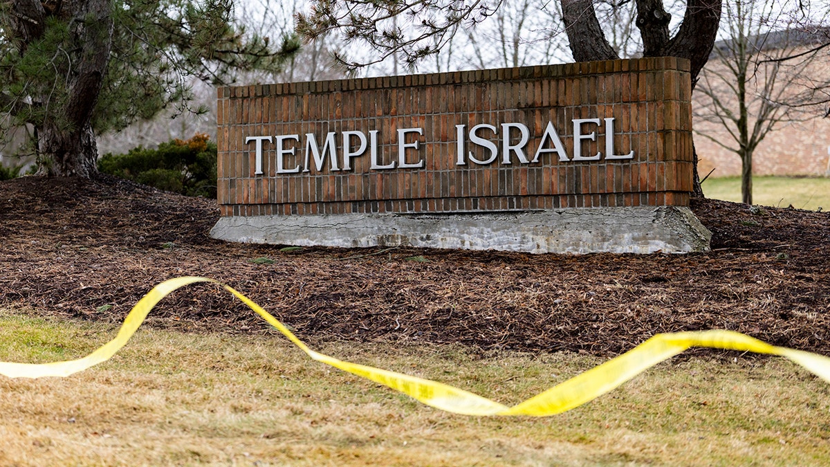 Temple Israel sign