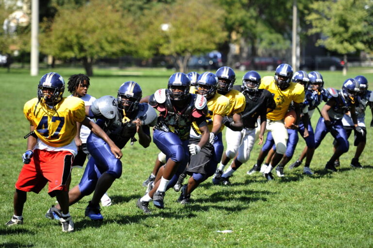 Higher-income families more likely to enroll kids in organized sports: poll