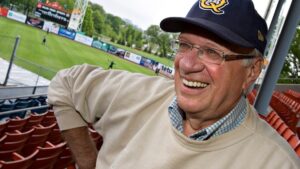 Jacques Doucet, former voice of the Montreal Expos, dies at 86