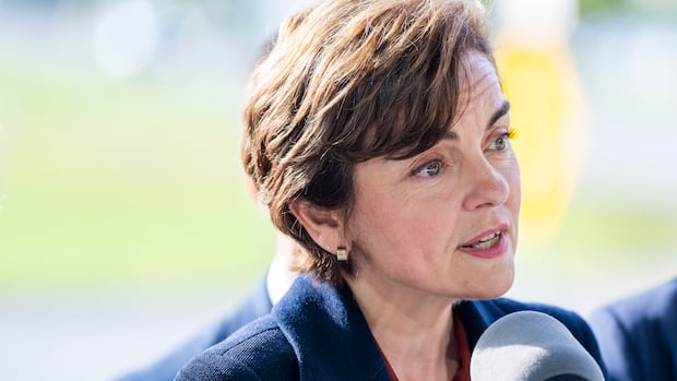 Quebec won’t reverse course on French-only voter info mailout ahead of provincial election