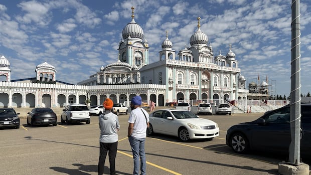 Accused in Edmonton temple attack has history of violence driven by delusions, parole documents show
