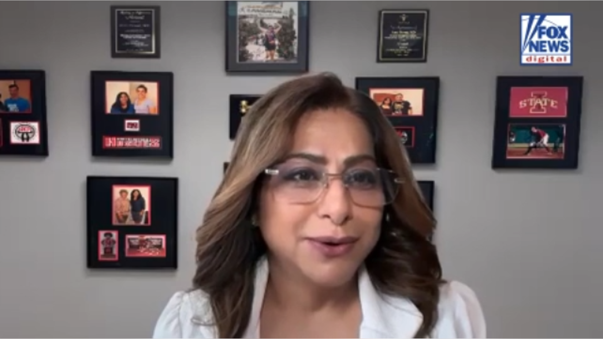 Dr. Annu Navani