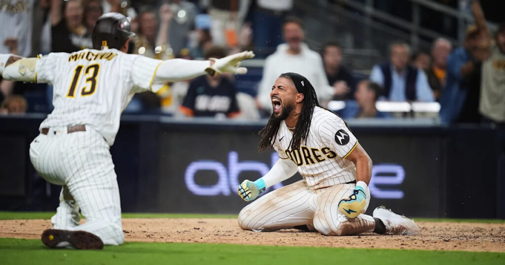 Padres rout Cubs 8-0 in emphatic Wild Card opener with Tatis’ leadoff homer, King’s no-hit bid