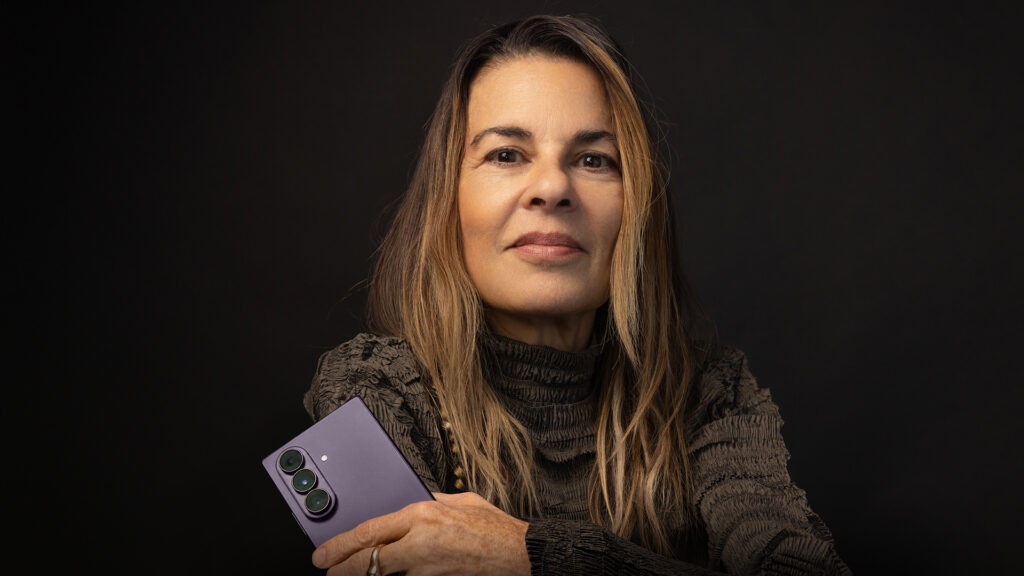 Samsung Goes to Couples Therapy to Unpack iPhone-to-Android Tension