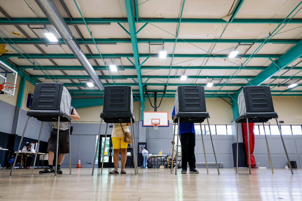 Noncitizen voting claims animate Trump’s attacks on the midterms